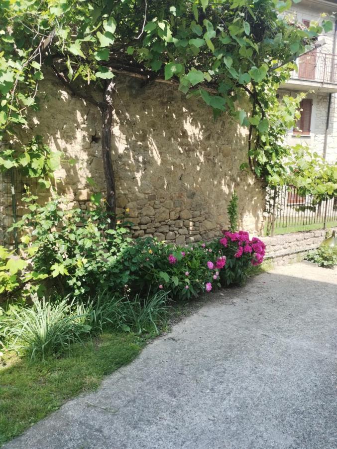 La Pomella Villa Ponte Nizza Exteriör bild