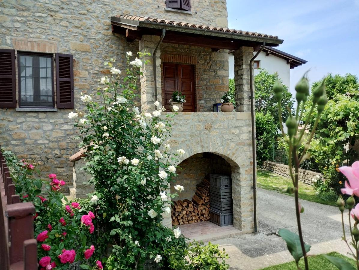 La Pomella Villa Ponte Nizza Exteriör bild