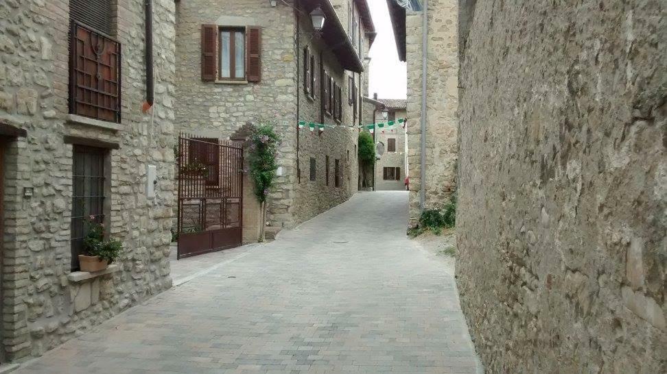 La Pomella Villa Ponte Nizza Exteriör bild